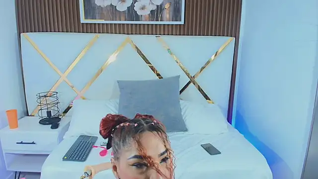 Mariana Martinez 1 online show from April 2026 09:15:02 PM