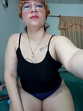 Curves Nina online show from May 2026 03:06:01 PM