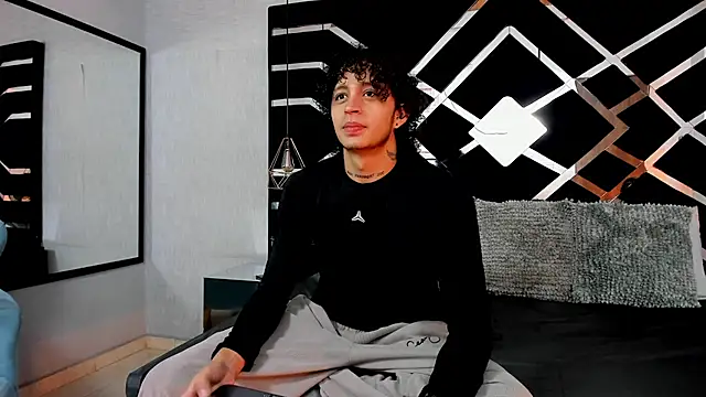 JayTaylorr online show from May 2026 11:40:02 AM