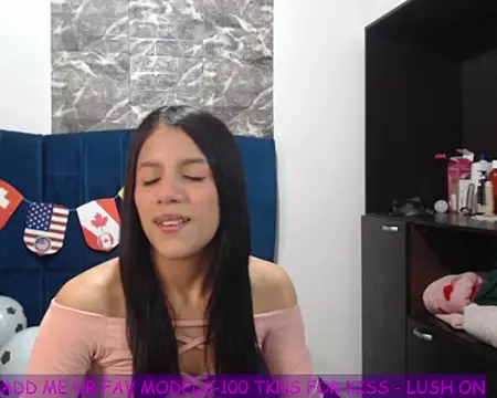 Snapshot of ISAMOONX chatting on June 2026 01:15:02 PM ISAMOONX online show from June 2026 01:15:02 PM
