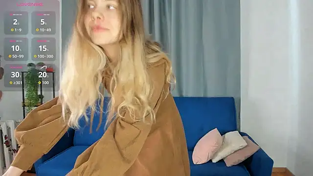 Glitch Doll online show from April 2026 05:22:01 AM