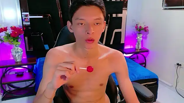 BlurEyes1 online show from April 2026 09:04:01 PM