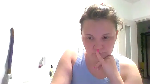 Snapshot of Nodarell chatting on July 2026 11:35:02 PM Nodarell online show from July 2026 11:35:02 PM