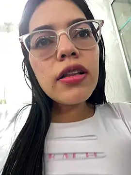 CarlaSpenser online show from June 2026 05:17:01 PM