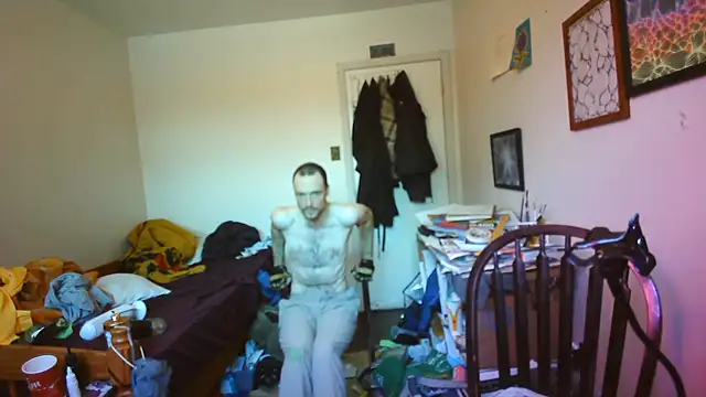 Snapshot of JohnnyMoves chatting on July 2026 05:34:01 PM JohnnyMoves online show from July 2026 05:34:01 PM