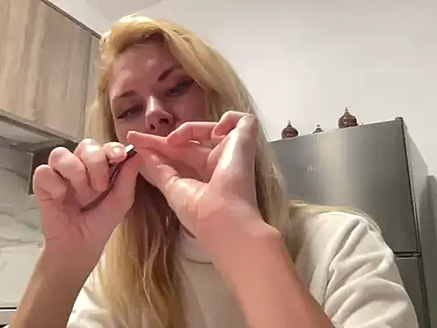 Monica-Arden online show from April 2026 06:03:02 PM