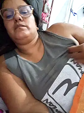 Snapshot of Samanta-42 chatting on June 2026 10:25:01 AM Samanta-42 online show from June 2026 10:25:01 AM