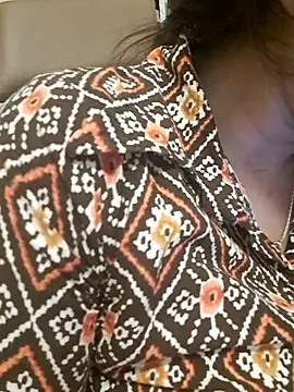 Rina Verma70 online show from April 2026 06:09:01 PM