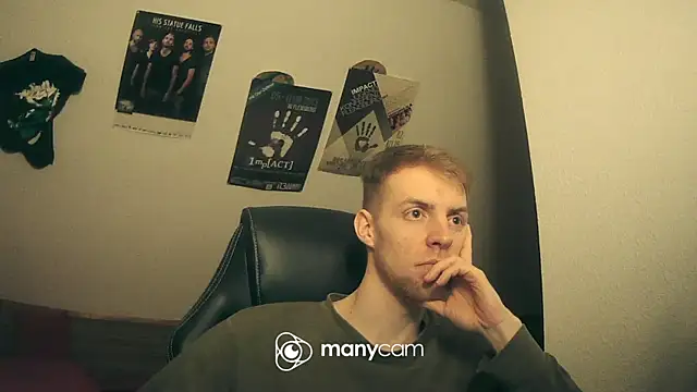 Snapshot of Milkyman7 chatting on December 2024 08:54:02 PM Milkyman7 online show from December 2024 08:54:02 PM