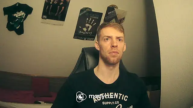 Snapshot of Milkyman7 chatting on December 2024 12:55:02 AM Milkyman7 online show from December 2024 12:55:02 AM