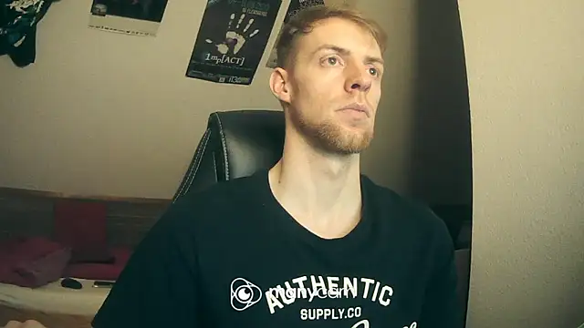 Snapshot of Milkyman7 chatting on December 2024 08:38:02 PM Milkyman7 online show from December 2024 08:38:02 PM