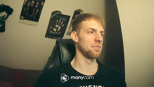 Snapshot of Milkyman7 chatting on December 2024 11:10:01 PM Milkyman7 online show from December 2024 11:10:01 PM