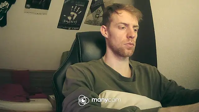 Snapshot of Milkyman7 chatting on January 2025 09:18:01 PM Milkyman7 online show from January 2025 09:18:01 PM