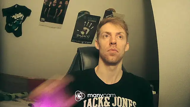 Snapshot of Milkyman7 chatting on January 2025 10:06:02 PM Milkyman7 online show from January 2025 10:06:02 PM