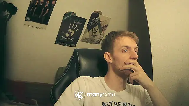 Snapshot of Milkyman7 chatting on March 2025 08:05:02 PM Milkyman7 online show from March 2025 08:05:02 PM