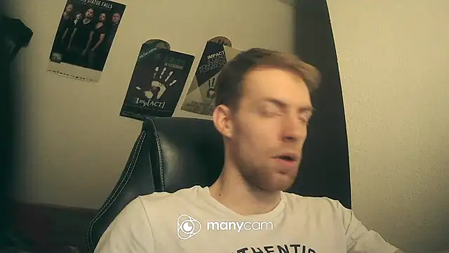 Snapshot of Milkyman7 chatting on March 2025 09:29:01 PM Milkyman7 online show from March 2025 09:29:01 PM