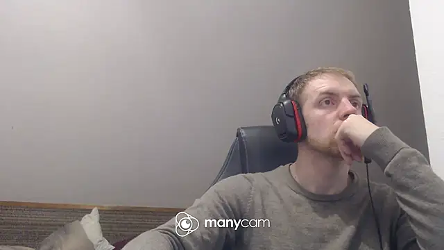 Snapshot of Milkyman7 chatting on February 2026 09:33:02 PM Milkyman7 online show from February 2026 09:33:02 PM