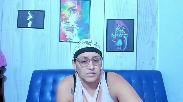 Snapshot of Miss_Bobbiess chatting on July 2026 05:37:01 PM Miss Bobbiess online show from July 2026 05:37:01 PM