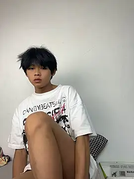 Snapshot of XBD-1 chatting on June 2026 06:43:02 PM XBD-1 online show from June 2026 06:43:02 PM