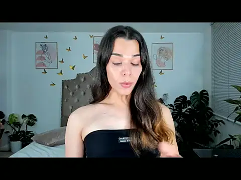 bella grego online show from April 2026 11:19:02 PM