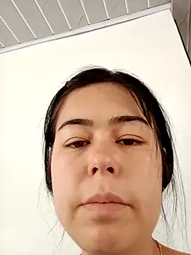 julietaflame online show from April 2026 08:10:01 PM