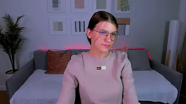 AnnaThorne online show from April 2026 09:34:02 AM