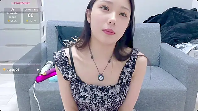 Minamina2 online show from July 2026 05:12:02 PM