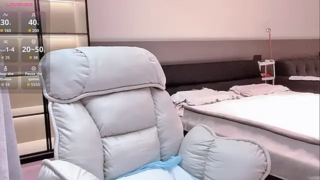 Snapshot of wenwen-mm chatting on June 2026 02:41:01 PM wenwen-mm online show from June 2026 02:41:01 PM