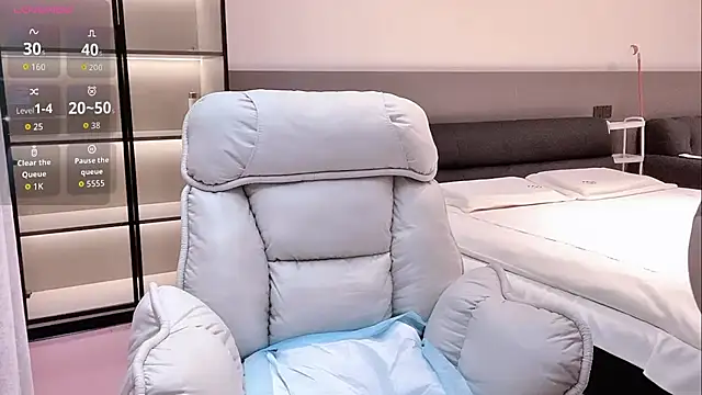 Snapshot of wenwen-mm chatting on July 2026 02:45:02 PM wenwen-mm online show from July 2026 02:45:02 PM