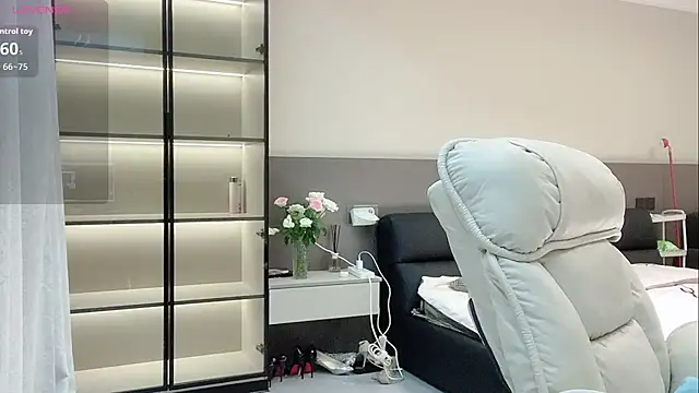 Snapshot of wenwen-mm chatting on July 2026 04:26:02 PM wenwen-mm online show from July 2026 04:26:02 PM
