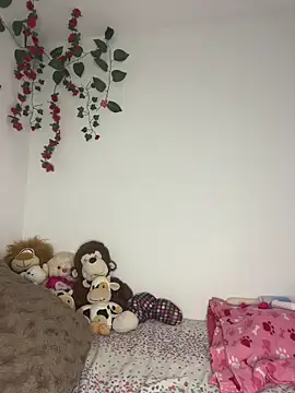 Daphnne Curly online show from May 2026 04:54:02 AM