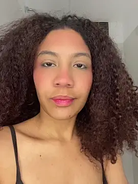 Daphnne Curly online show from May 2026 10:17:02 PM