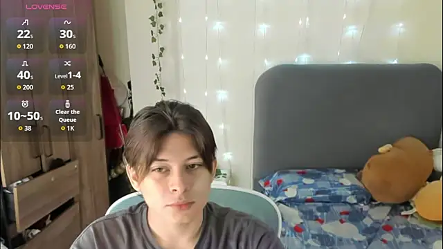 Felixzyn online show from April 2026 07:39:01 PM