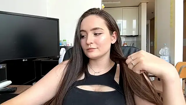 Snapshot of Emilly_Cart chatting on May 2026 03:13:02 AM Emilly Cart online show from May 2026 03:13:02 AM