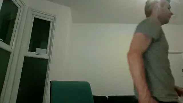 Snapshot of frenchbdmaninlondon chatting on May 2026 09:34:02 PM frenchbdmaninlondon online show from May 2026 09:34:02 PM