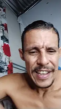 Snapshot of El_junior21 chatting on July 2026 12:31:01 PM El junior21 online show from July 2026 12:31:01 PM