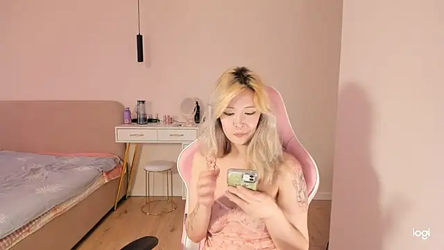 kitsuneari online show from May 2026 07:28:02 AM