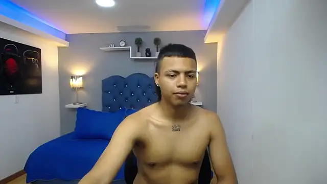 jacke stonne  online show from April 2026 01:14:02 PM