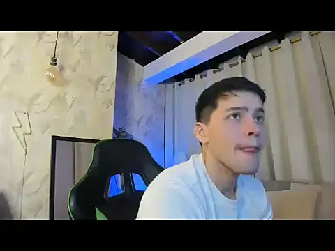 RONNY COLTON online show from April 2026 01:19:02 AM