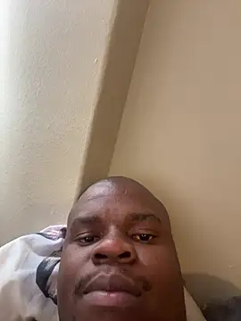 W0rthiit online show from April 2026 01:41:02 PM