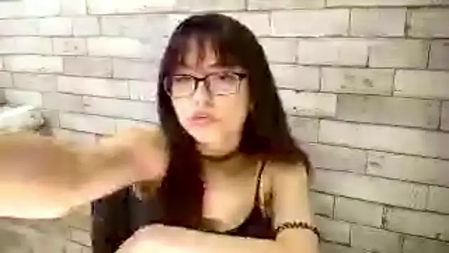 Snapshot of DelicaBrome chatting on May 2026 10:10:02 AM DelicaBrome online show from May 2026 10:10:02 AM