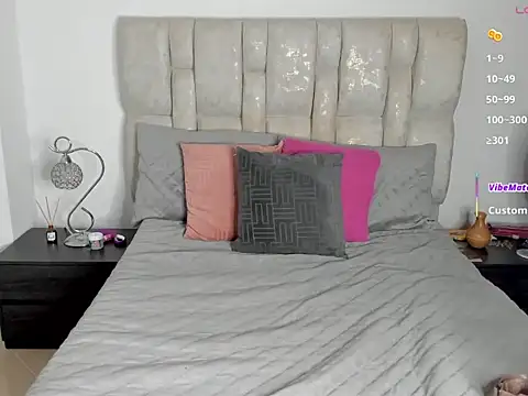 nia brown online show from April 2026 09:45:02 PM