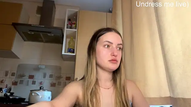 Snapshot of Lisanta chatting on May 2026 03:52:02 PM Lisanta online show from May 2026 03:52:02 PM