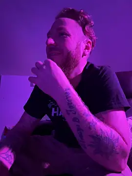 MrPurple999 online show from April 2026 01:19:02 AM