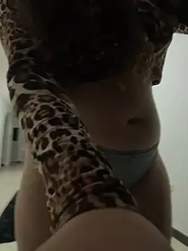 alana lee23 online show from April 2026 12:41:01 AM