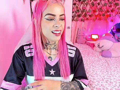 Megan Robertss online show from May 2026 08:25:01 PM