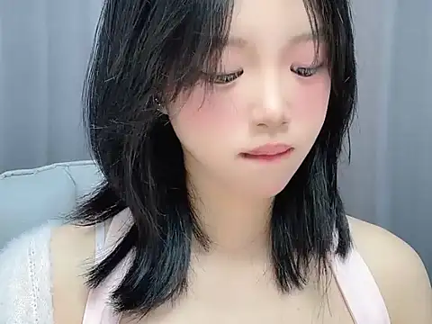 TwinXXyan online show from April 2026 02:51:02 AM