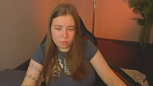 Boobsy girl online show from August 2026 12:07:01 PM