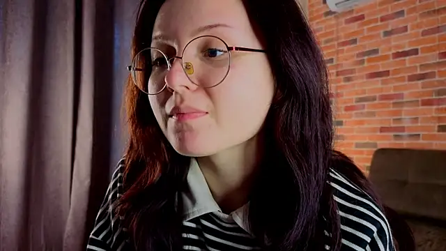 VelrixaThorne online show from April 2026 06:38:01 AM