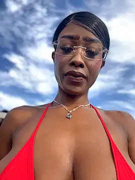 CocoaLuxeXXX online show from June 2026 01:15:02 PM